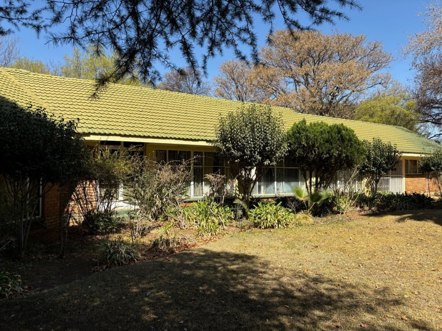 4 Bedroom Property for Sale in Wilkoppies North West